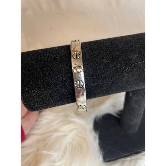 Logo Silver Toned Bangle Bracelet Hinged Heavy - Picture 4 of 8